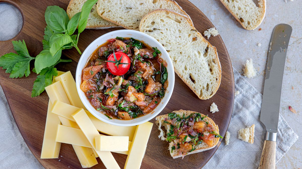 Vegane Tomatensalsa mit frischen Tomaten | Rezept