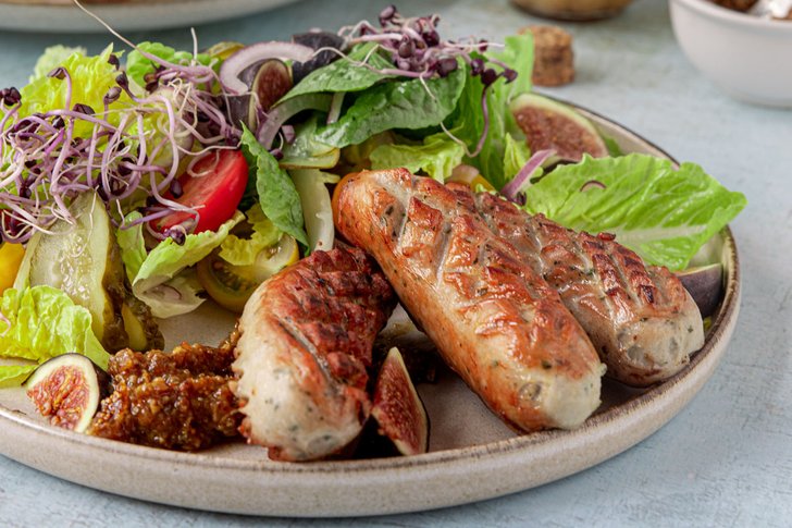 gebratene Weißwurst mit Feigensenf