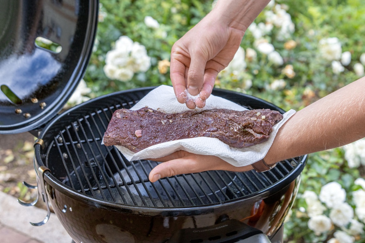 Gegrillter Rehrücken mit Rotwein-Marinade | Rezept