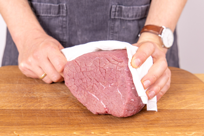 Fleisch abtupfen