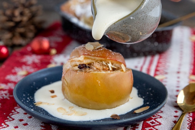 Bratapfel mit Marzipan