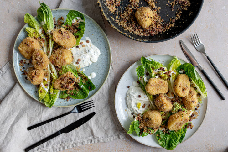 Bratklöße mit Salat
