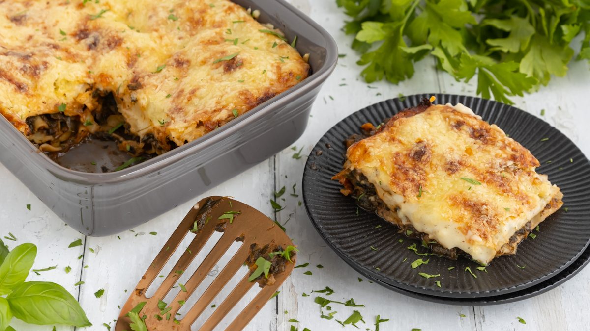 Gemüselasagne mit Bechamel und Tomatensauce Rezept