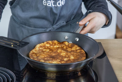 Pfannkuchen ausbacken