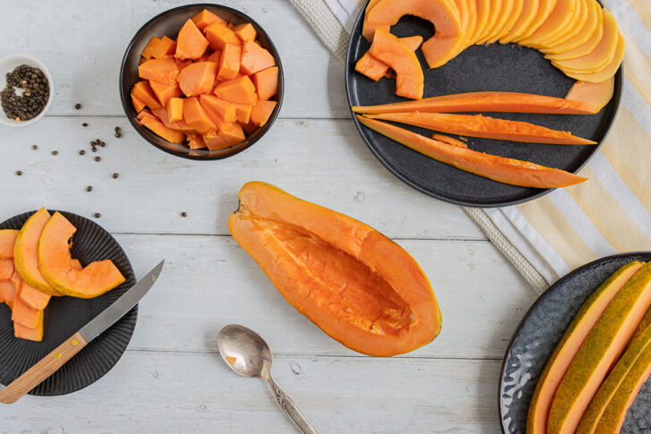 Papaya in verschiedenen Formen