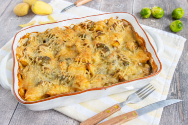 Veganer Rosenkohl-Kartoffel-Auflauf