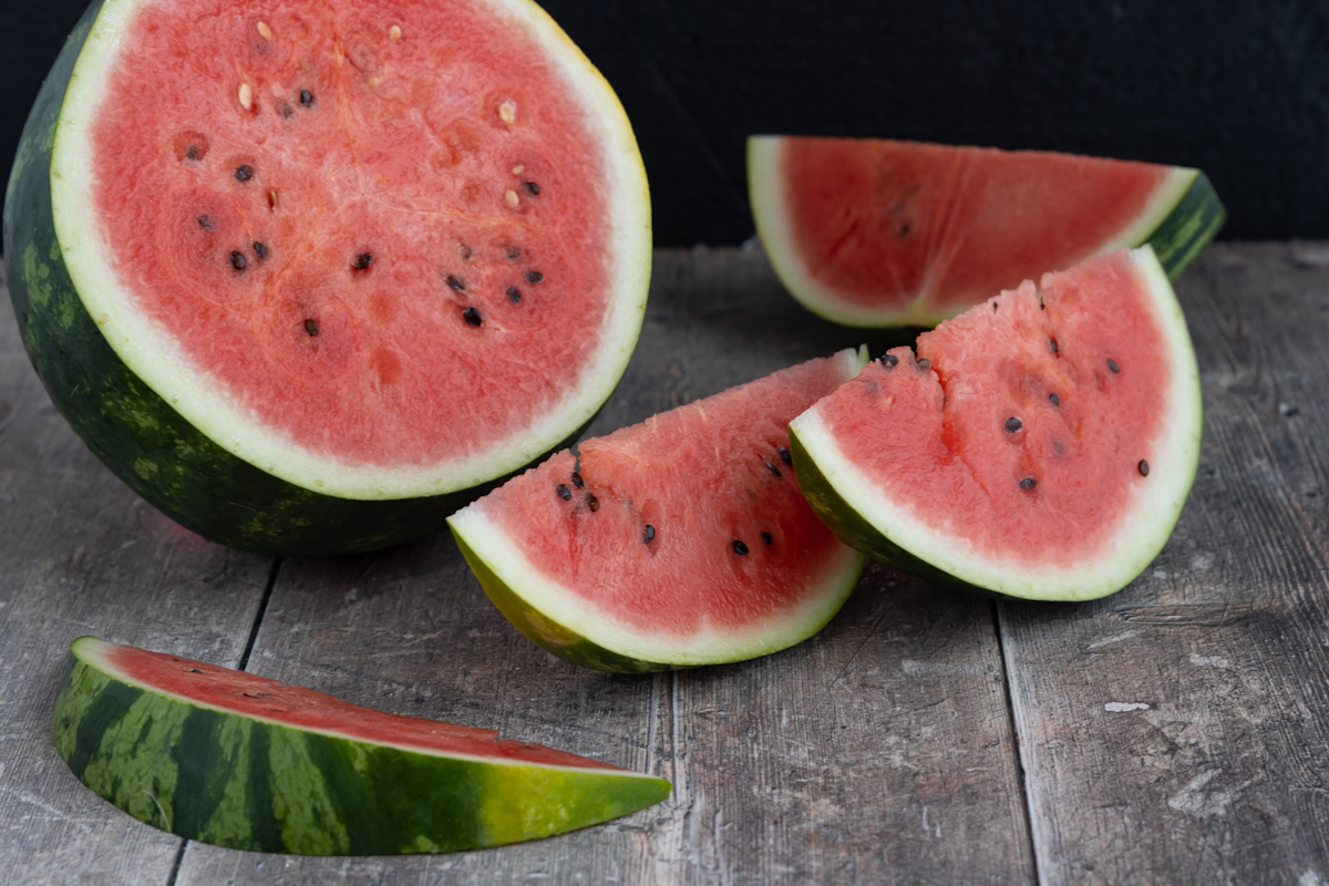 Ein Obst mit wenig Kohlenhydraten: Die Wassermelone