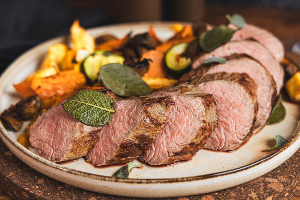 Kalbsfilet aus dem Backofen nah