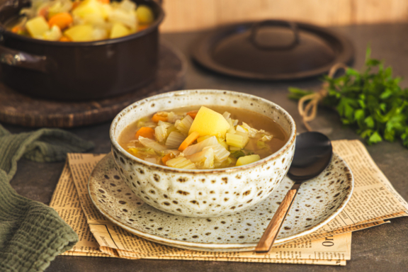 Vegetarischer Chinakohleintopf