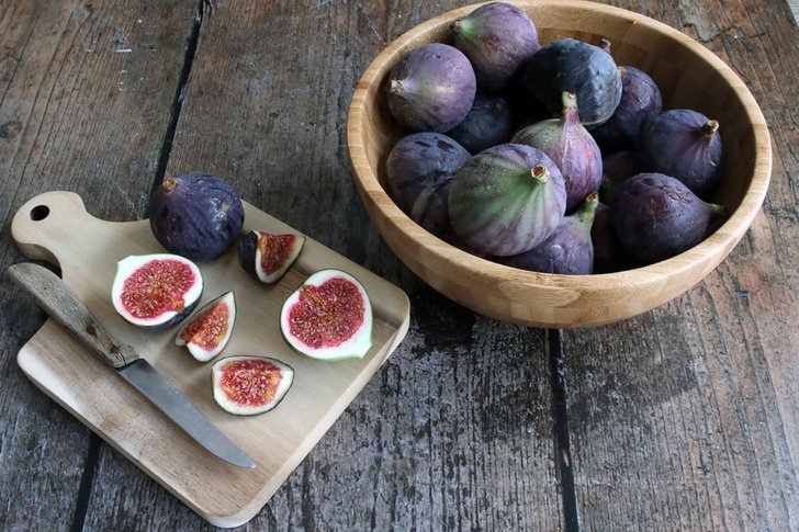 Blaues Obst: Feigen