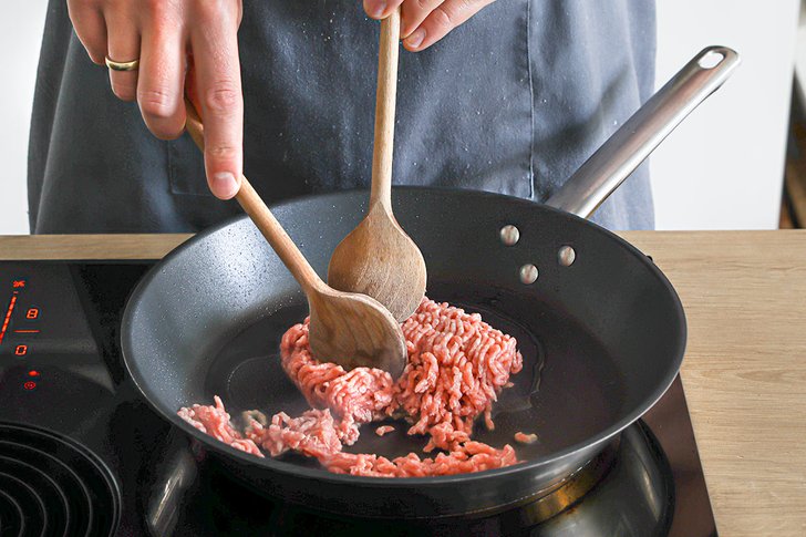 Hackfleisch zerteilen