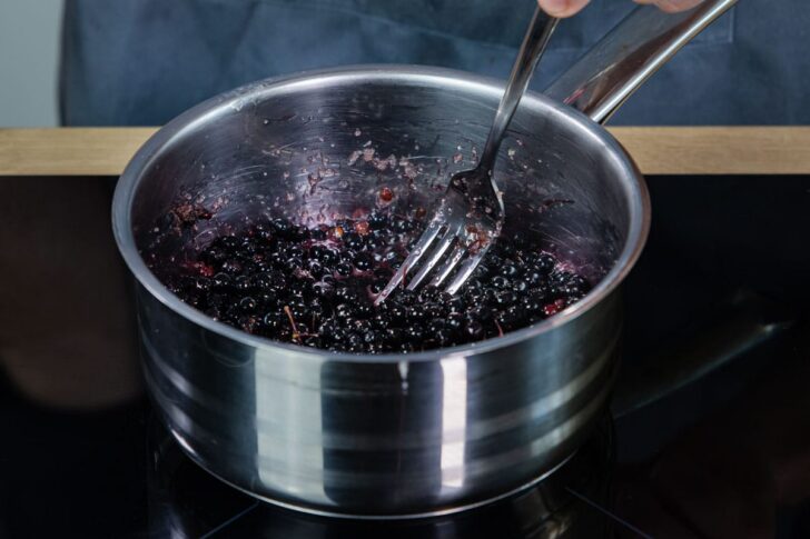 Holunderbeeren kochen