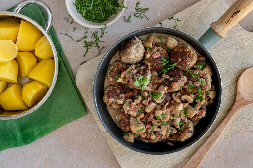 Jägerklößchen mit Champignons