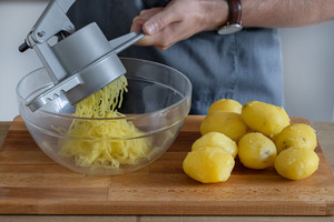 Kartoffeln durchdrücken