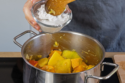 Kokosmilch dazugeben