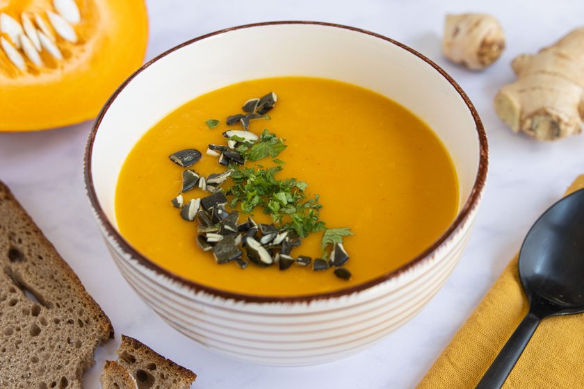 vegane Kürbis-Mango Suppe