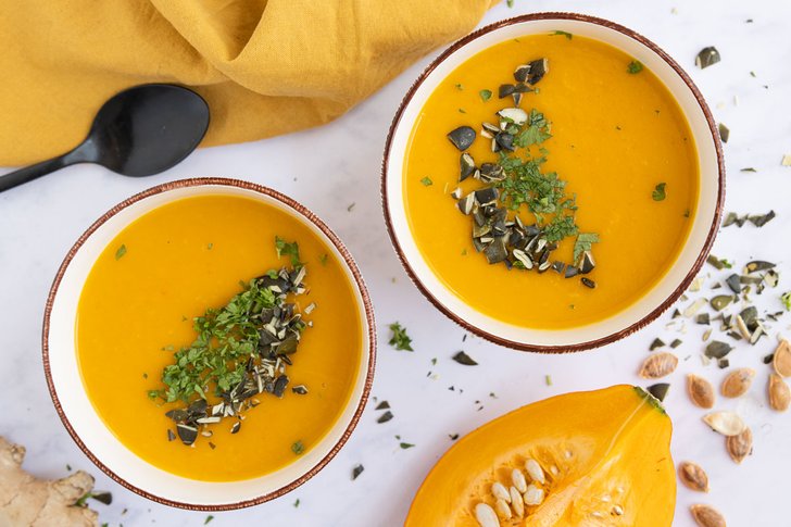 vegane Kürbis-Mango Suppe