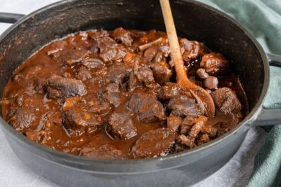 Rehgulasch nach Omas Art