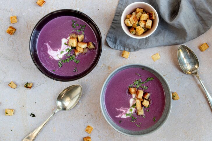Rotkohlsuppe mit Balsamico