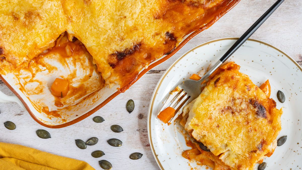 Vegetarische Kürbislasagne mit Béchamelsauce | Rezept - eat.de