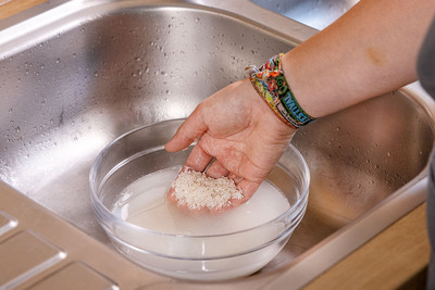 Reis gründlich waschen