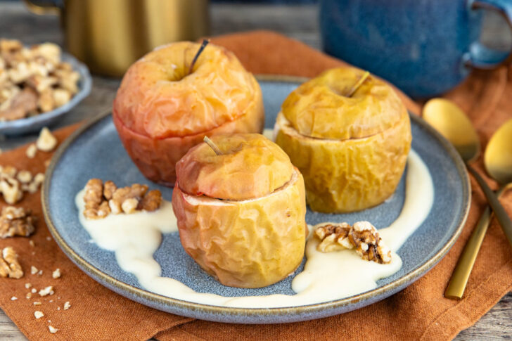 Süßer Bratapfel ohne Marzipan
