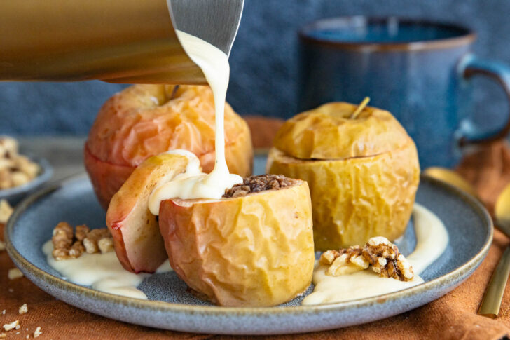 Süßer Bratapfel ohne Marzipan