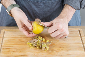Kartoffeln pellen