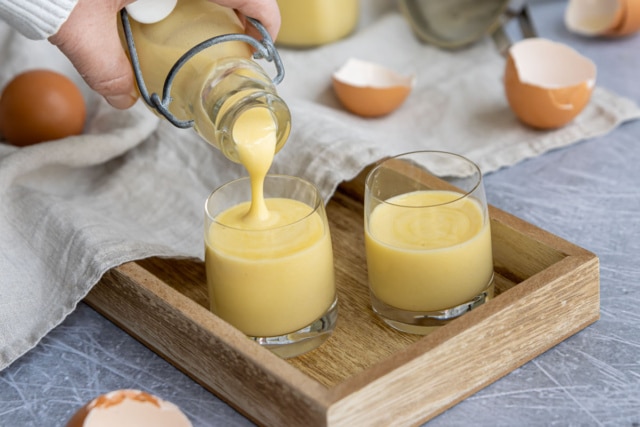 Omas Eierlikör mit Sahne