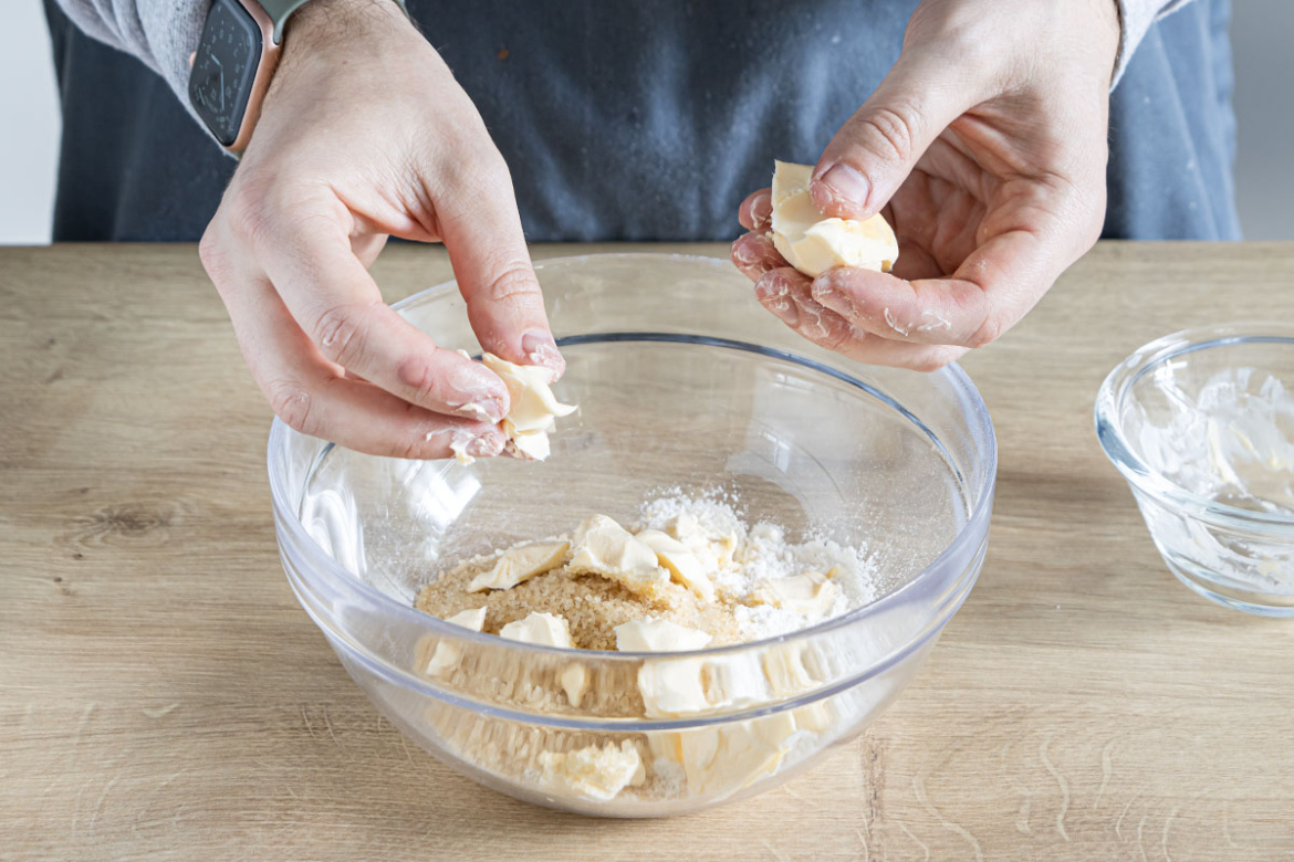 Schneller veganer Apfel-Crumble | Rezept