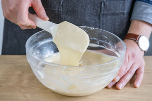 fertiger Teig für das klassische Bierteig-Fondue