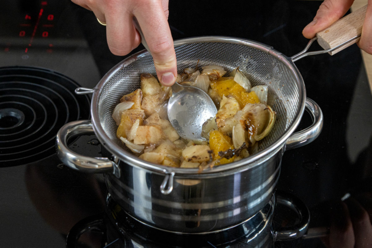 Knusprige Gänsebrust aus dem Backofen | Rezept - eat.de