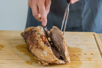 Fleisch vom Knochen lösen