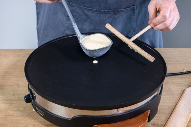 Crêpes Teig Rezept wie aus Frankreich: schnell &amp; einfach