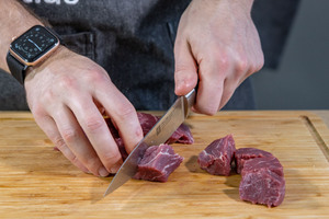 Rinderfilet klein schneiden