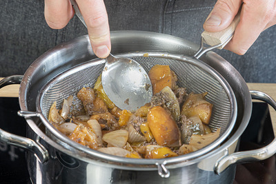 Soße zubereiten
