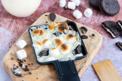 Süßes Raclette mit Oreo Marshmallow Pfännchen