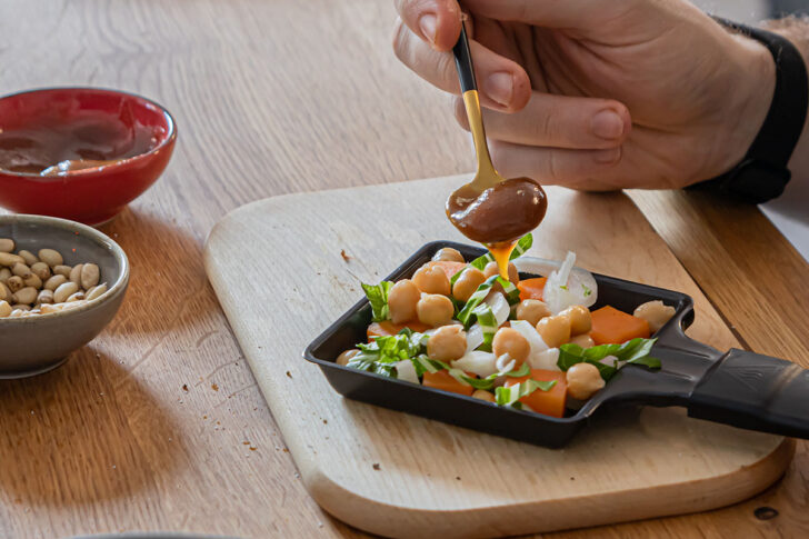Raclette Pfännchen füllen