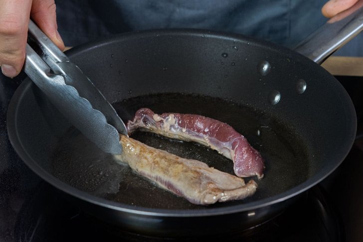 Rehfilets anbraten