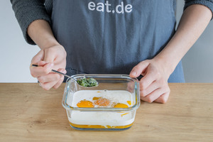 Eier mit Kräutern verfeinern