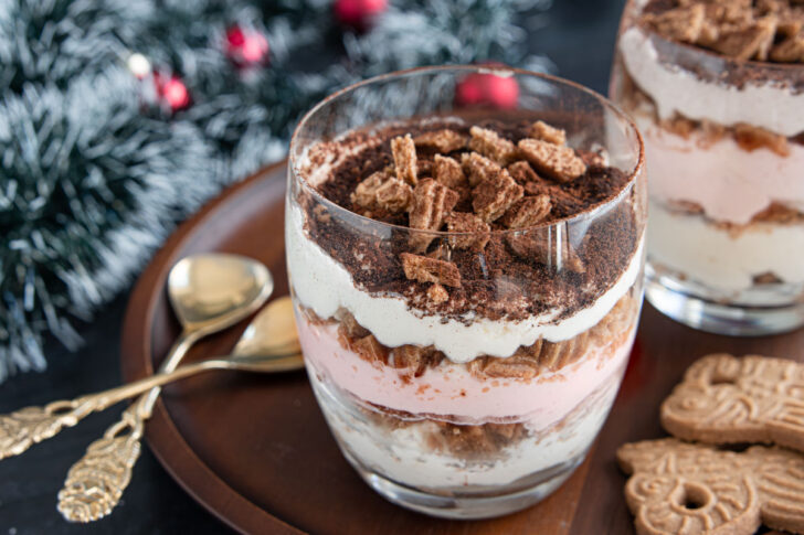 weihnachtliches Spekulatius Tiramisu mit Himbeeren