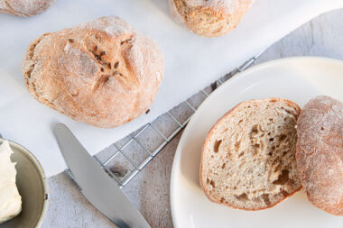 Schnelle Brötchen ohne Hefe