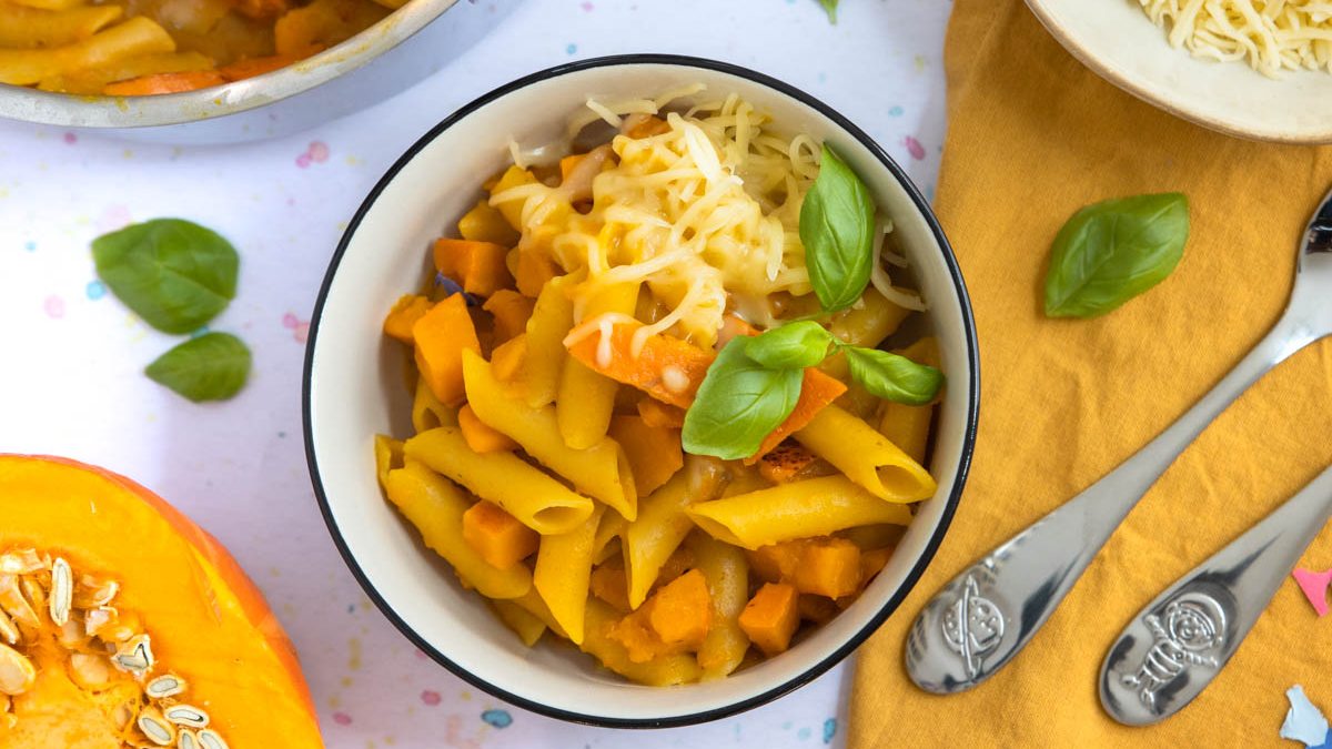 One Pot Kürbis-Pasta: leckeres Kinder-Kürbis-Rezept | Rezept - eat.de