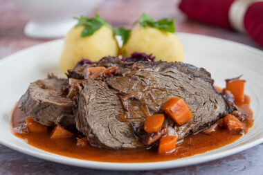Sauerbraten einlegen nach Omas Rezept