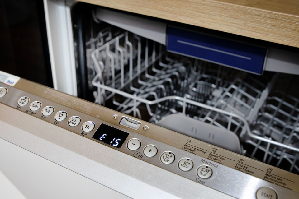 Lösung: Bosch/Siemens Geschirrspüler Fehler E15