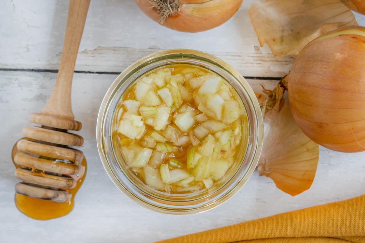 Zwiebelsaft mit Honig schneller Hustensaft Rezept