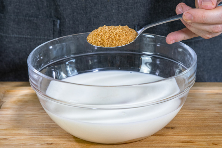 Einfache Dinkelmehl-Pfannkuchen mit Mineralwasser | Rezept - eat.de Einfache Dinkelmehl-Pfannkuchen mit Mineralwasser | Rezept - eat.de