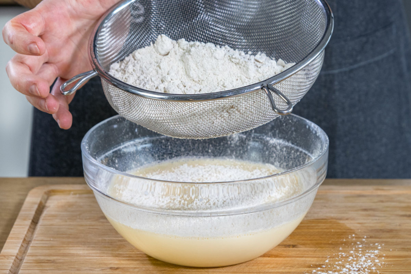 Einfache Dinkelmehl-Pfannkuchen mit Mineralwasser | Rezept - eat.de Einfache Dinkelmehl-Pfannkuchen mit Mineralwasser | Rezept - eat.de