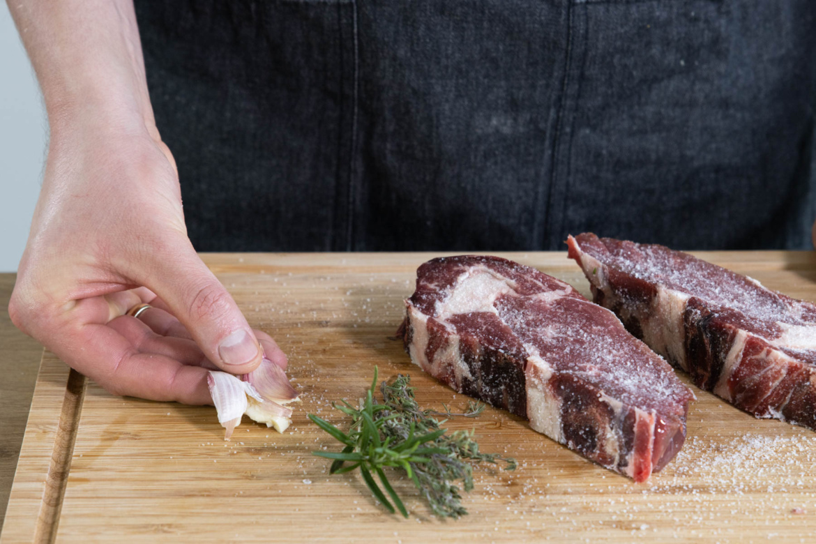 Dry Aged Steak in der Pfanne zubereiten Rezept