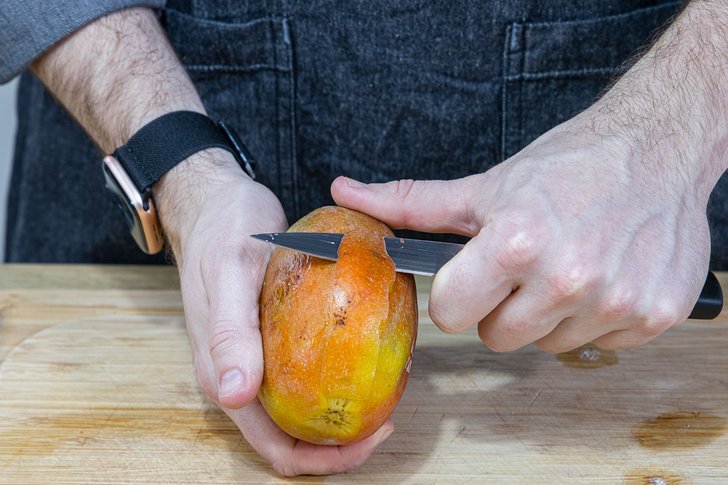 Mango schälen